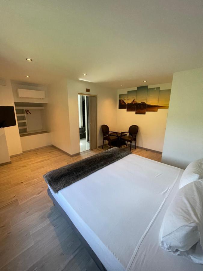 Le Lodge Du Pichat Sainte-Helene-du-Lac 外观 照片